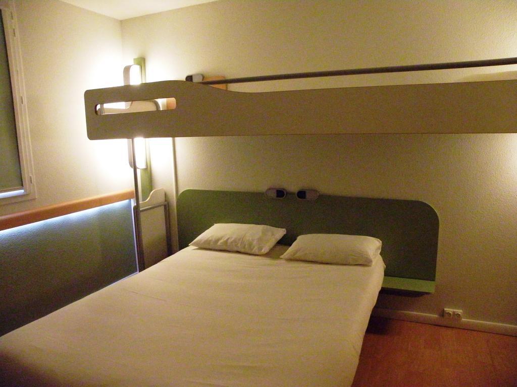 Ibis Budget Montauban Les Chaumes Habitación foto